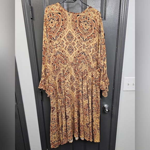 Torrid Midi Challis Smocked Waist Surplice Dress Size 4 - Picture 3 of 4